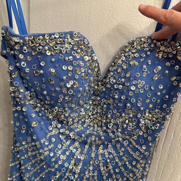 Sean Collection ballgown sleeveless dress. Size 4. - Picture 3 of 10